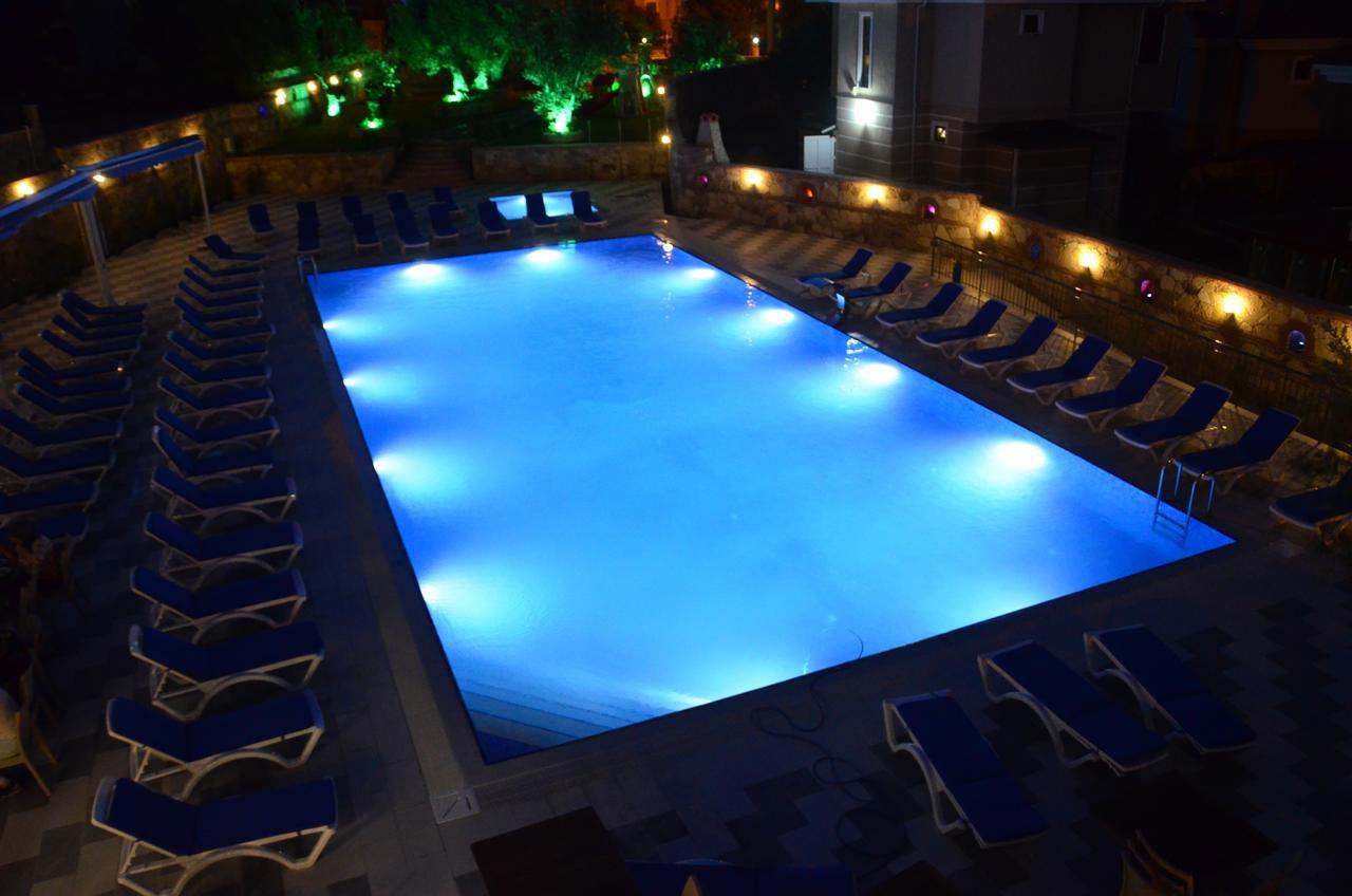 Elisa Hotel Ayvalik Exterior foto