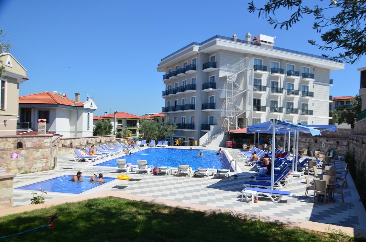 Elisa Hotel Ayvalik Exterior foto